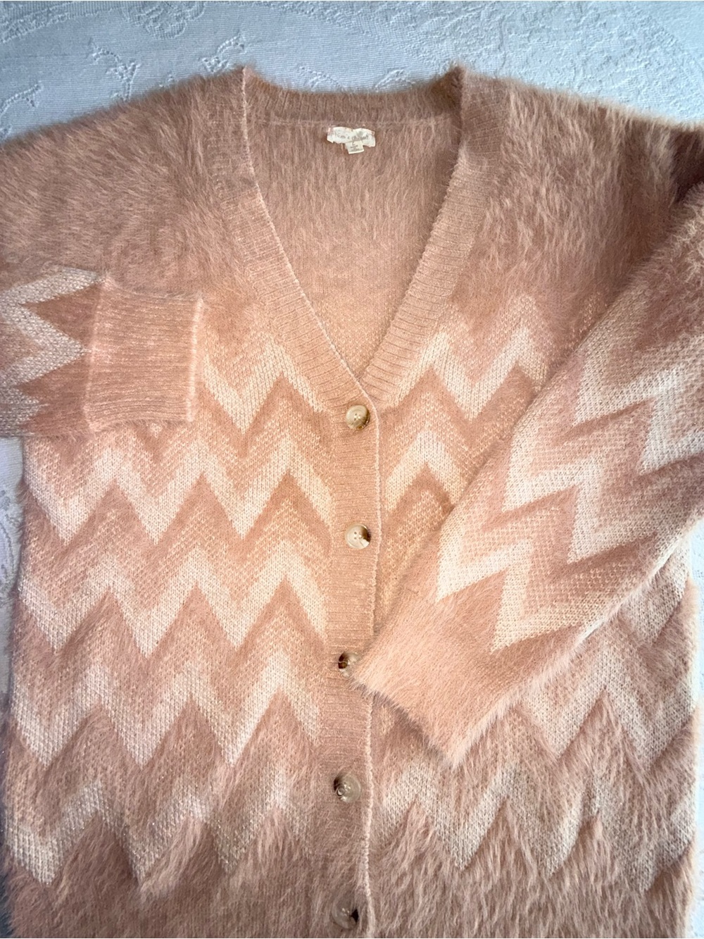 Hem & Thread Beige Fuzzy Chevron Knit Button Up Cardigan Sweater Large - Picture 5 of 13